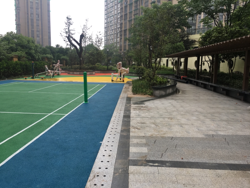 半山街道金星桃源地塊多功能運(yùn)動(dòng)場地